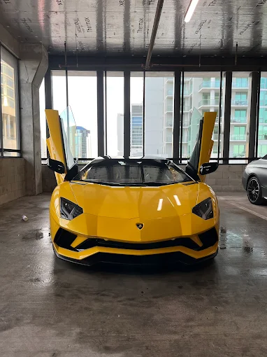 Newly detailed yellow lamobrghini